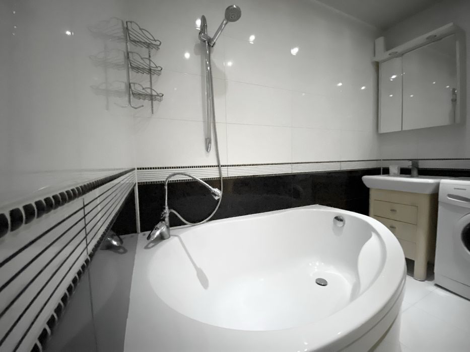 Люкс центр, Джакуззі