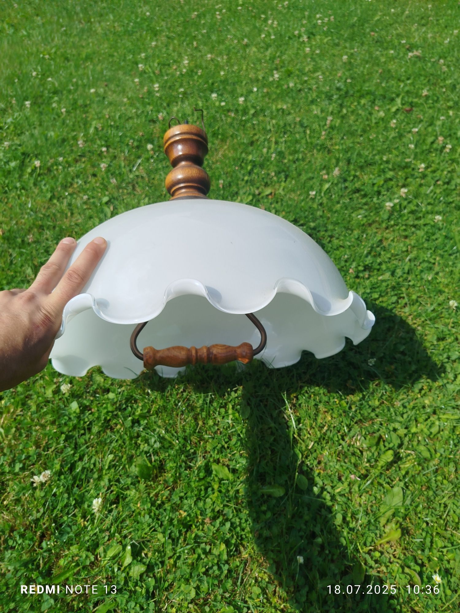 Lampa kuchenna biała rustykalna