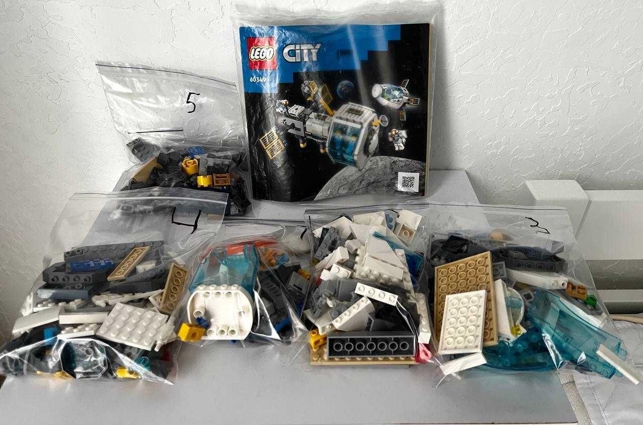 LEGO City 60349 Lunar Space Station Місячна космічна станція