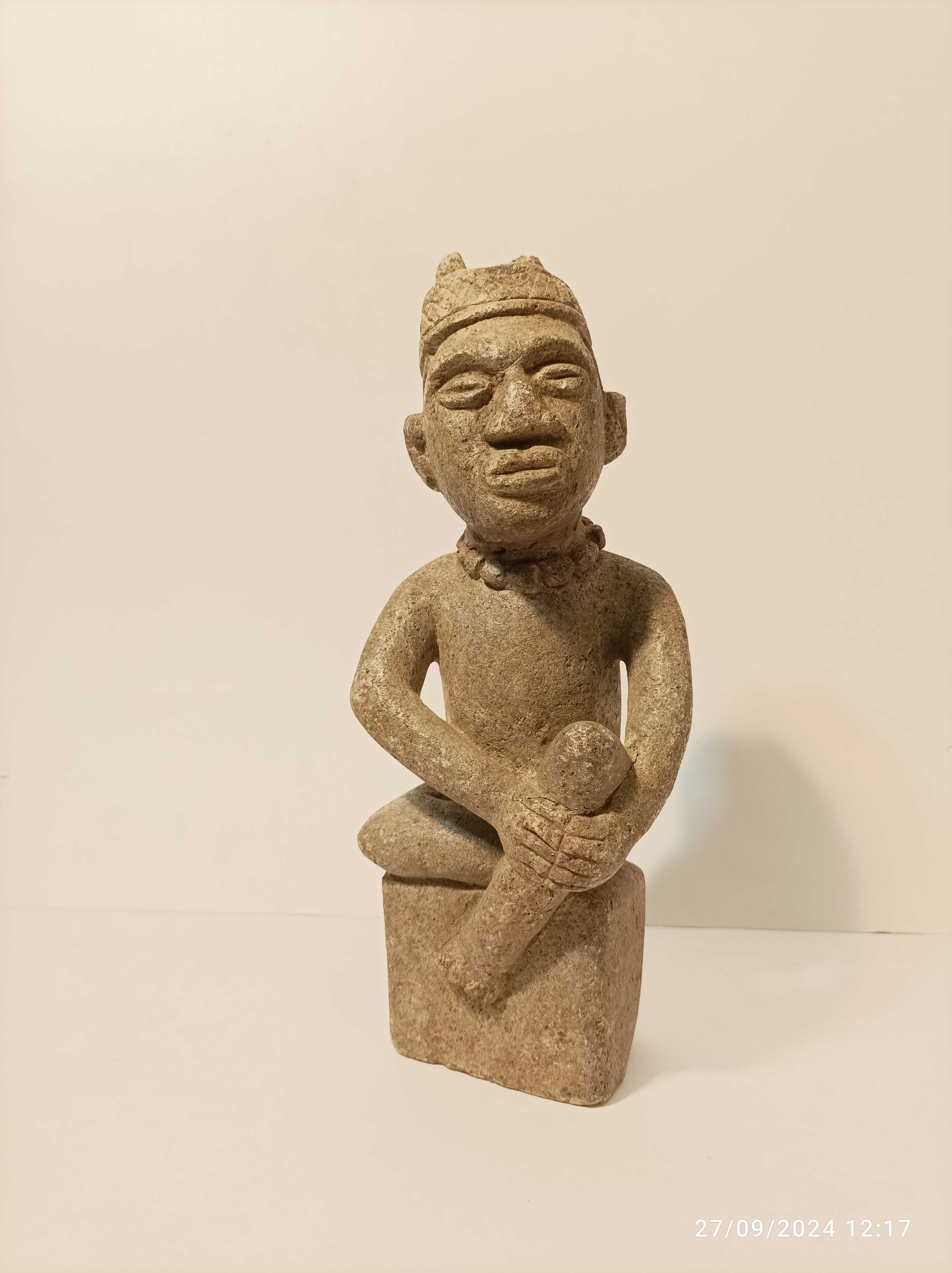 Arte Africana em pedra Congo Ntaoi