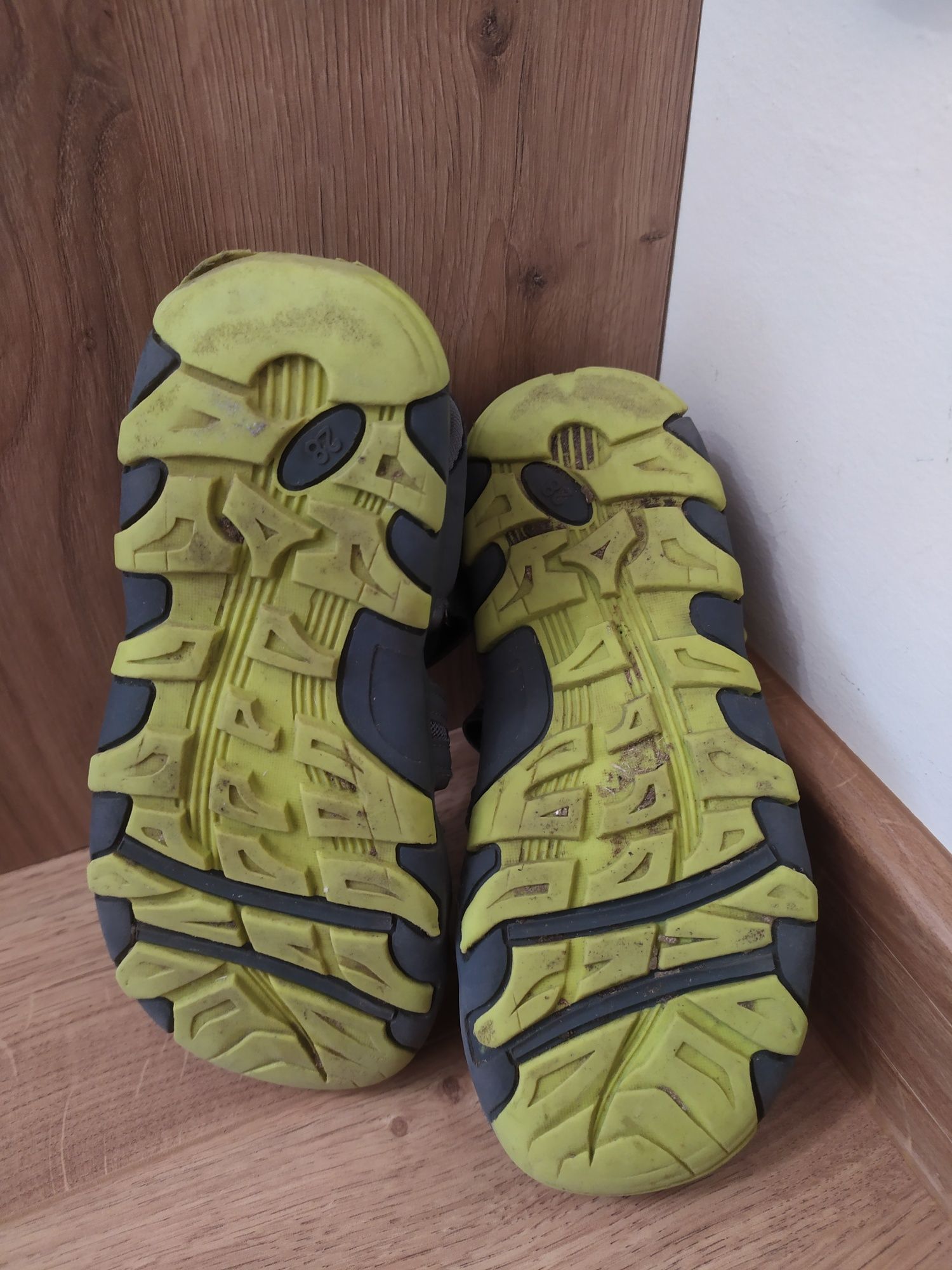 Buty sandałki dla chłopca rozmiar 28 Richter