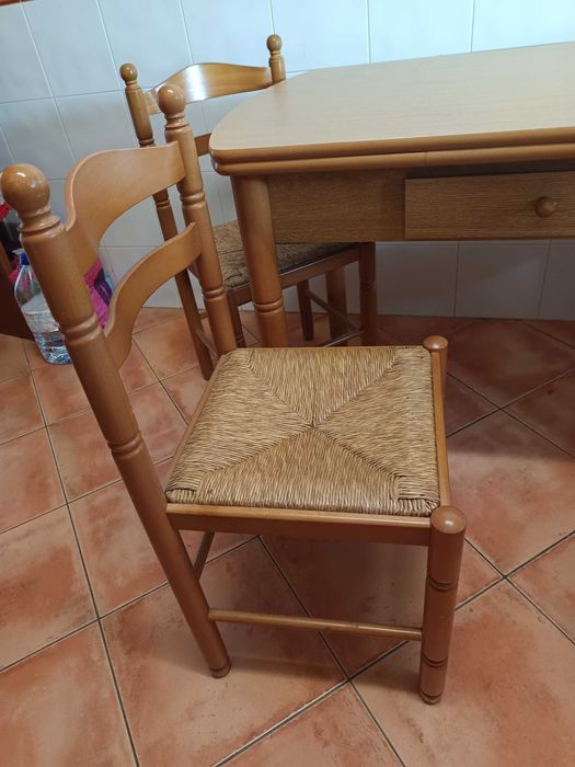 Mesa de cozinha como nova!