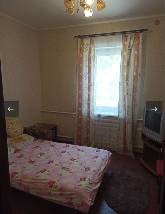 Продається частина будинку біля лісу і озера