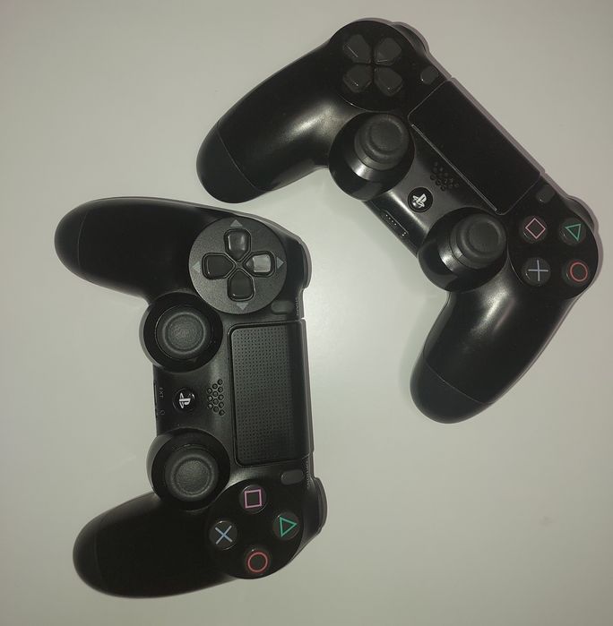 Ігрова консоль PlayStation 4 Pro 1TB + 2 геймпади + ігри