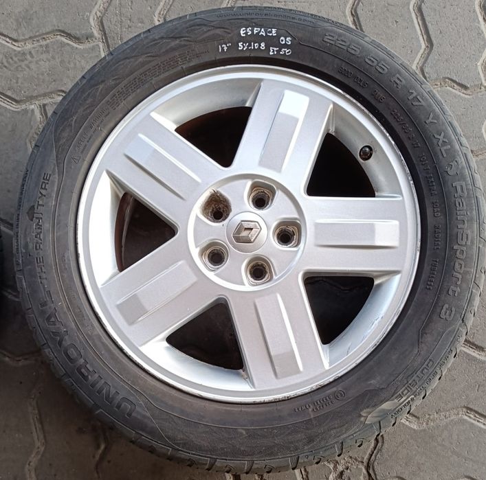 JANTES RENAULT R17 COM PNEUS 225/55 FURAÇÃO 5X108 ET50