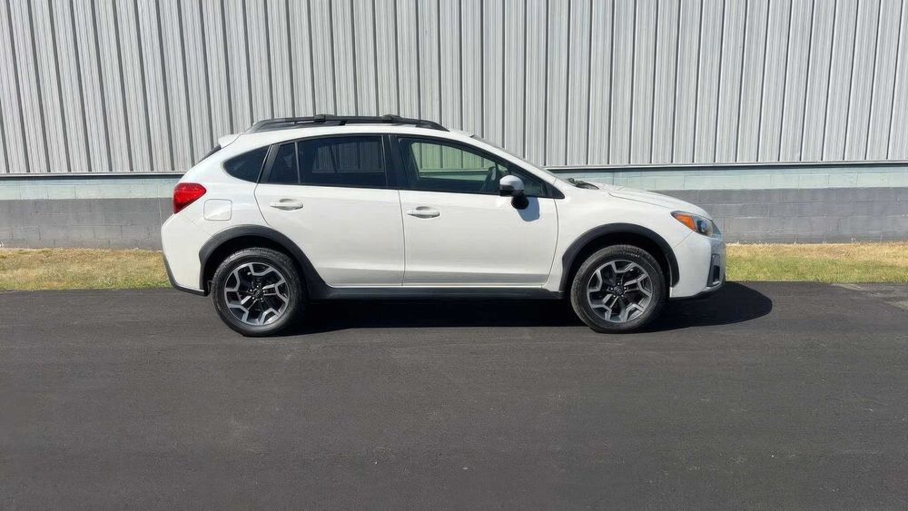 Subaru Crosstrek Limited      2017