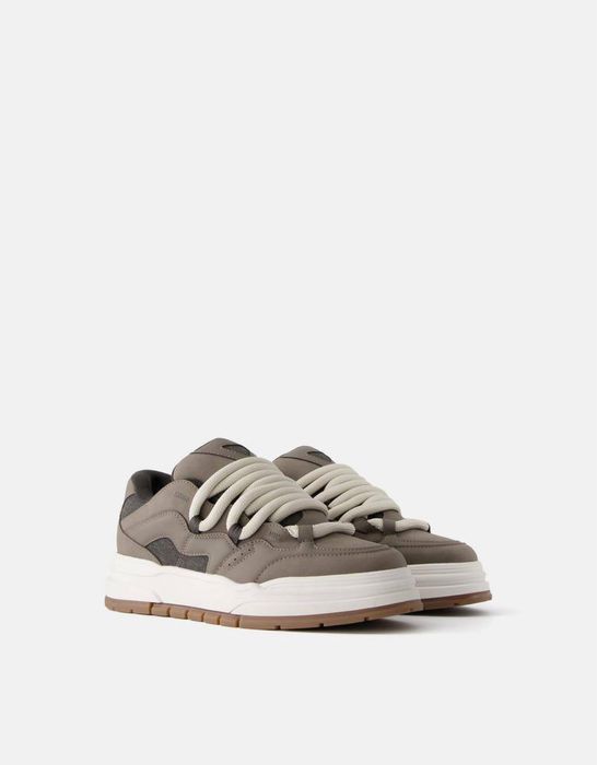 кроссовки Bershka оригинал 42-43
