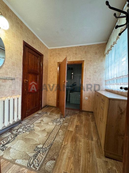 Продам будинок з якісним ремонтом, Комунарський район