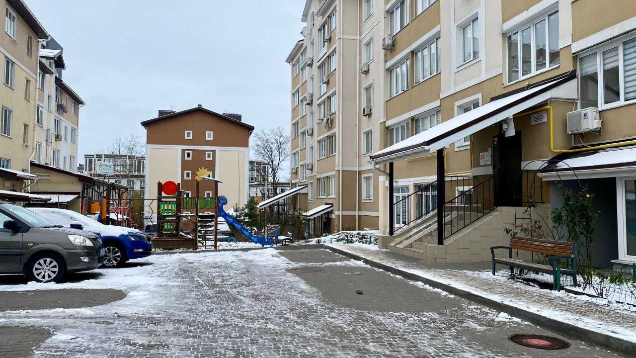 однокімнатна з частковим ремонтом, 1к. квартира недорого