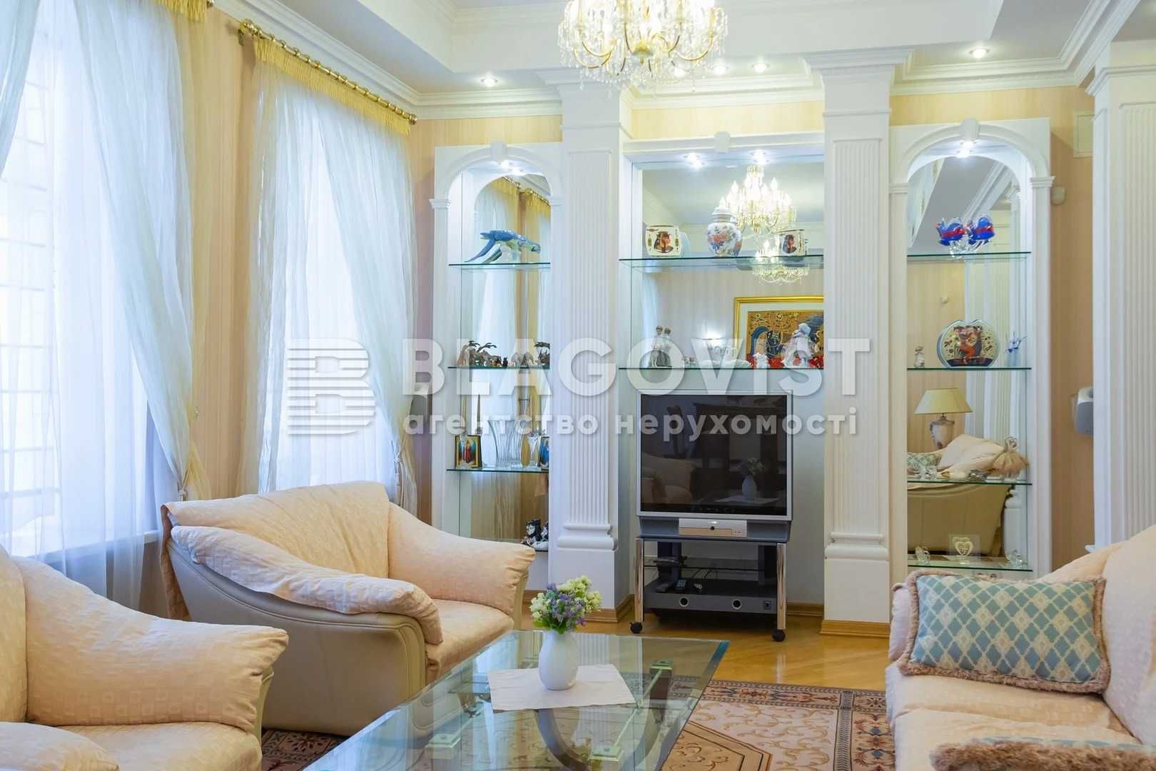 Продаж 5-ти кімн кв-ри вул.Софіївська 25 Дореволюційний будинок центр