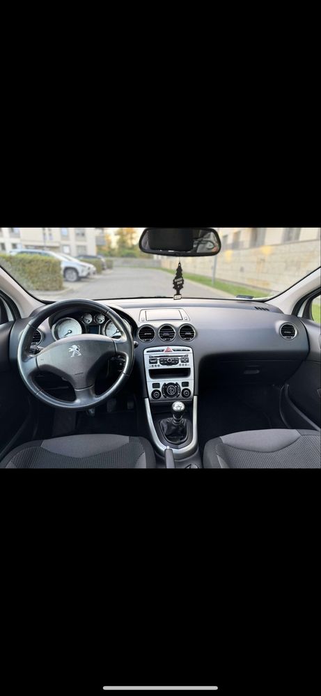 Peugeot 308 ,2011 roku