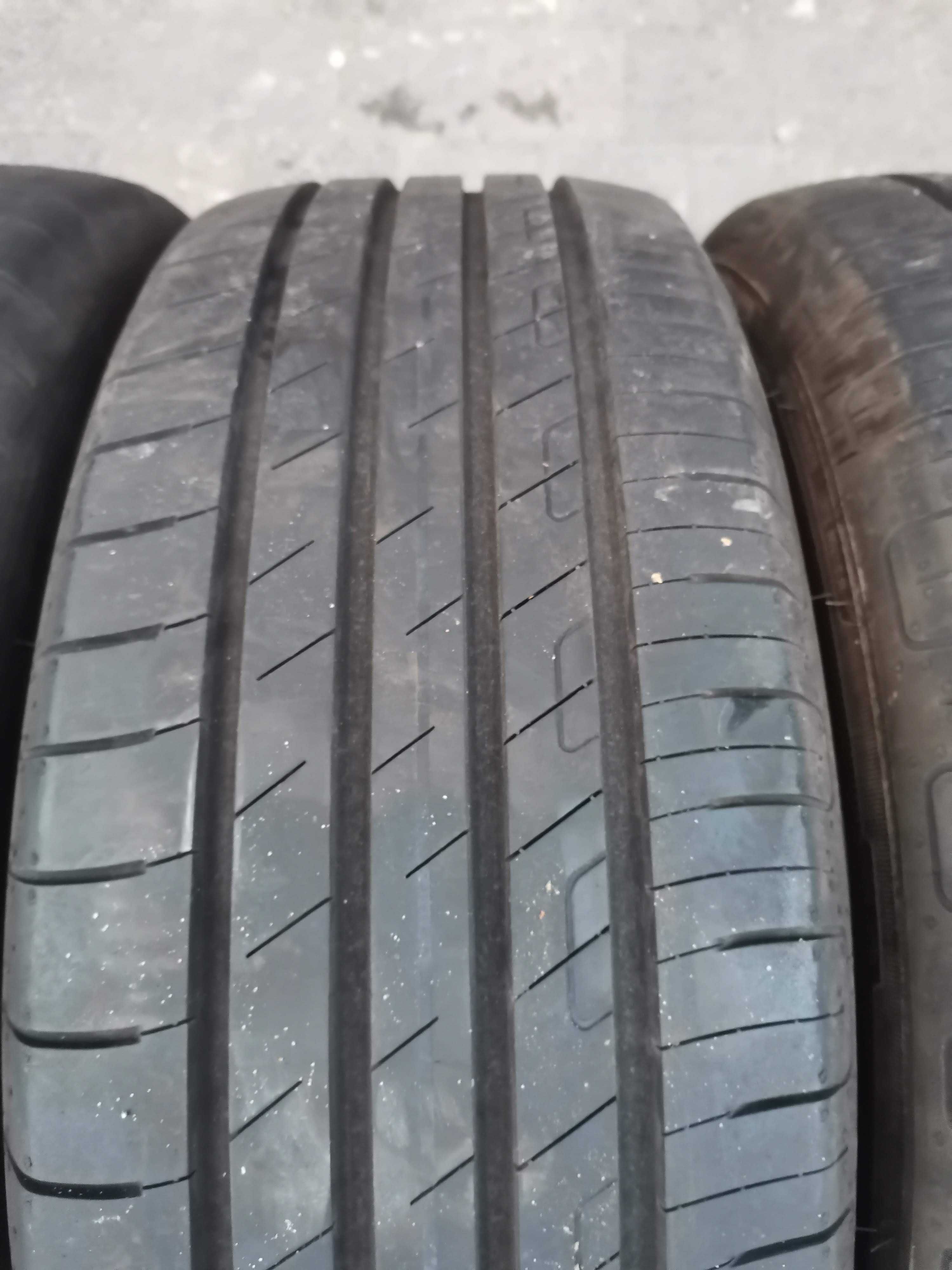 4 Opony letnie Goodyear EfficientGrip Performance 215/55R18 95H