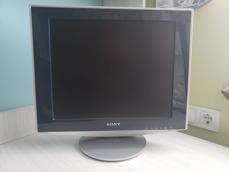 монітор Sony sdm-hs73