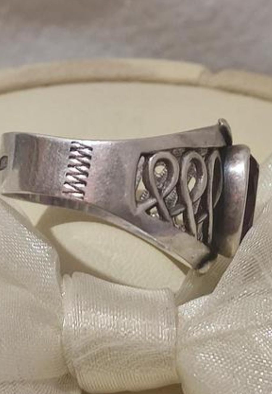 Кольцо серебряное александрит,корунд,винтаж,каблучка срібна олександри