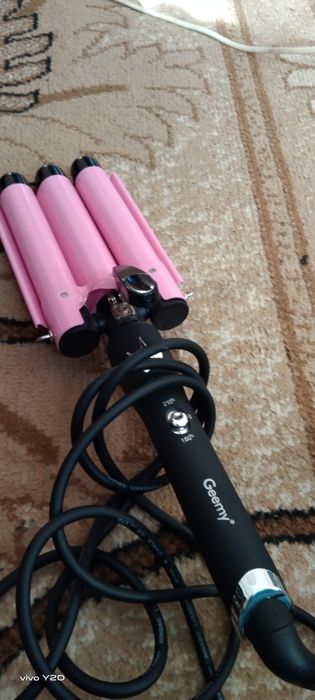 Плойка Geemy стан нової