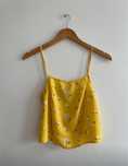 Crop top Stradivarius koszulka na ramiączka w kwiaty zwiewna letnia