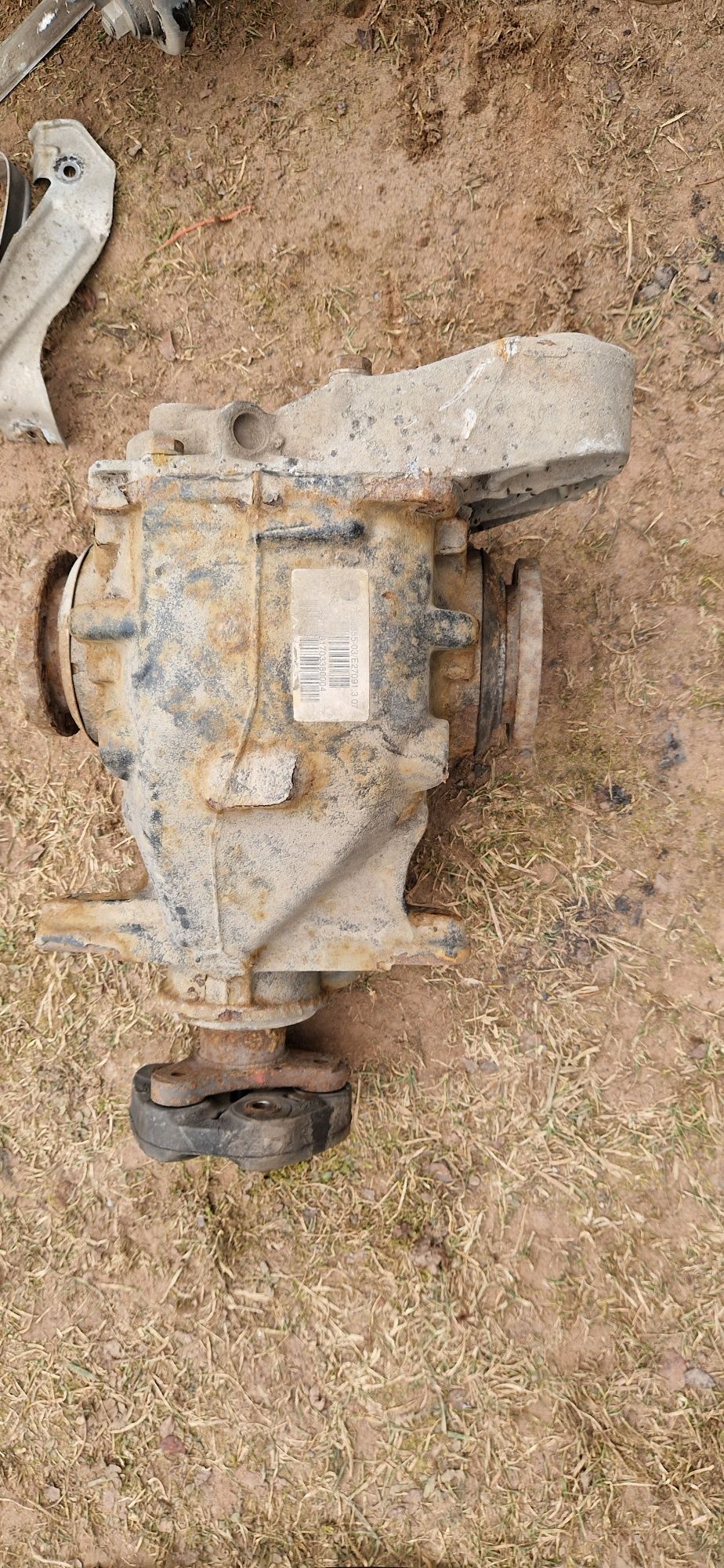 Wózek tył dyfer bmw e81 e87 118d 143ps