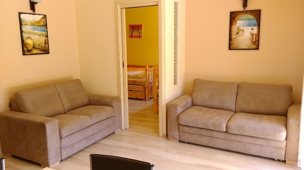 APARTAMENT NAD MORZEM 2-po. z ogrodem i parkingiem