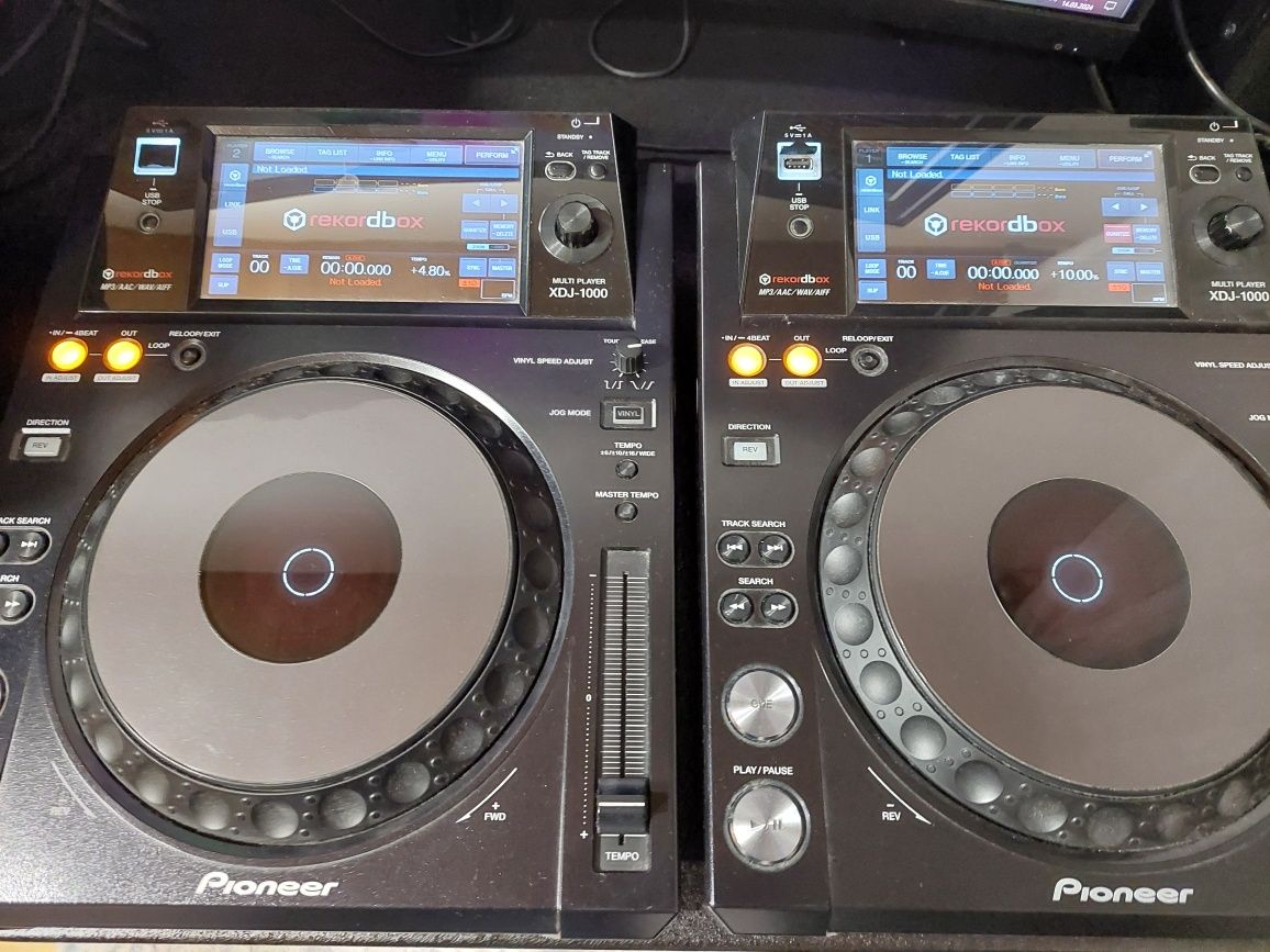 Odtwarzacze 2x Pioneer XDJ 1000 MK1 (case za dopłatą)