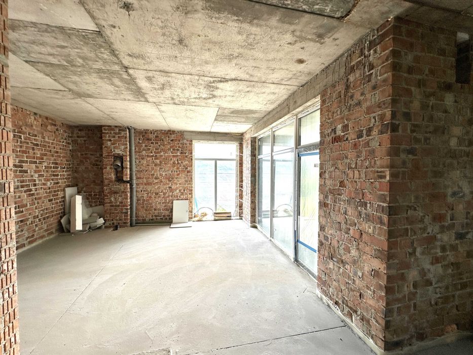 Продаж котеджів з сонячними панелями у смт.Брюховичі.