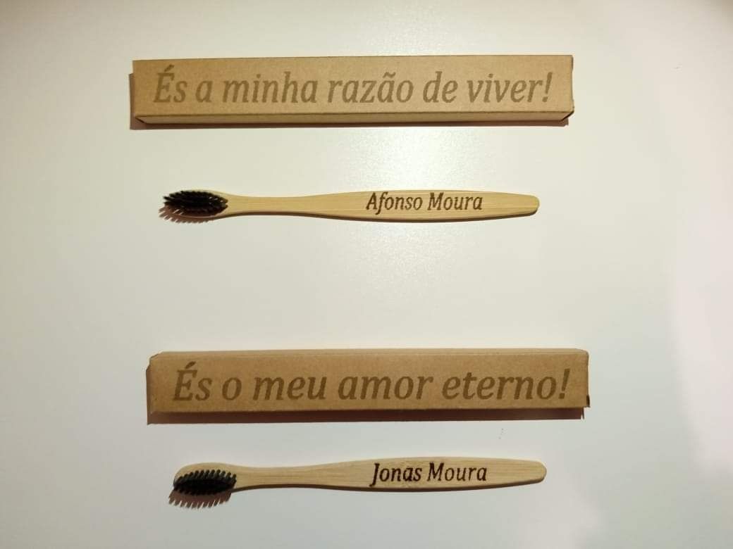 Escova de bambu personalizada