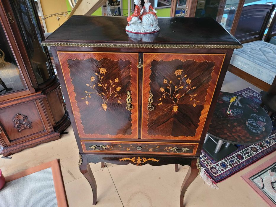 Móvel bar antigo - Muito bom estado geral