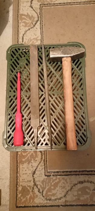 Zestaw narzędzi po ojcu, klucze (płaskie, oczkowe) obcęgi, młot, lewar