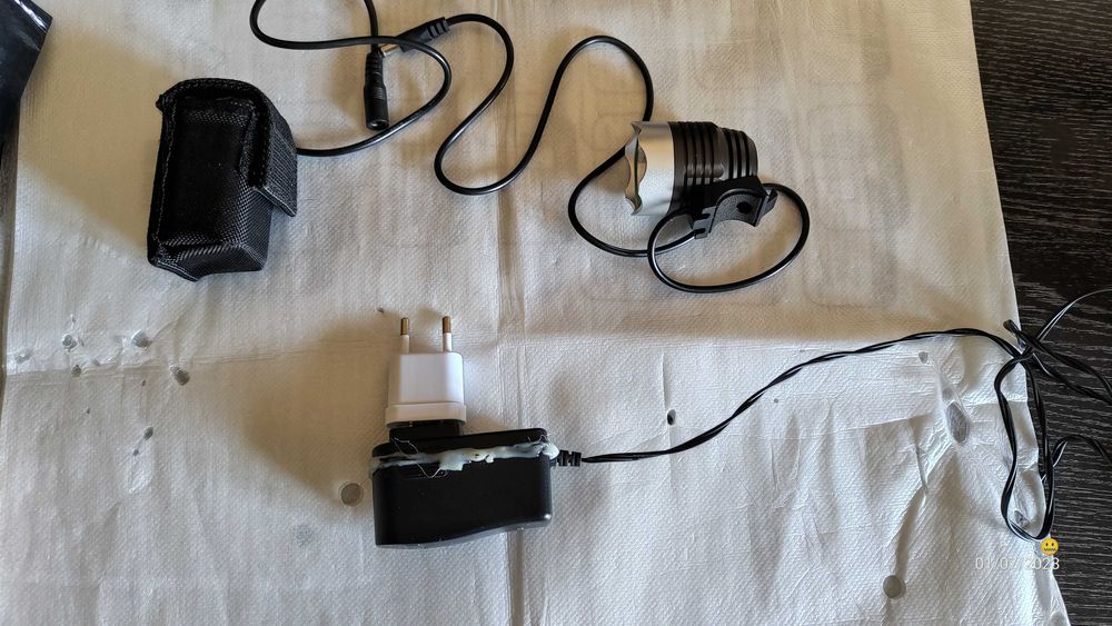 Lanterna Led para bicicleta com bateria