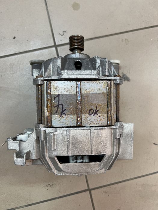 Мотори до пральних машин Бош Сіменс 7-8контактів