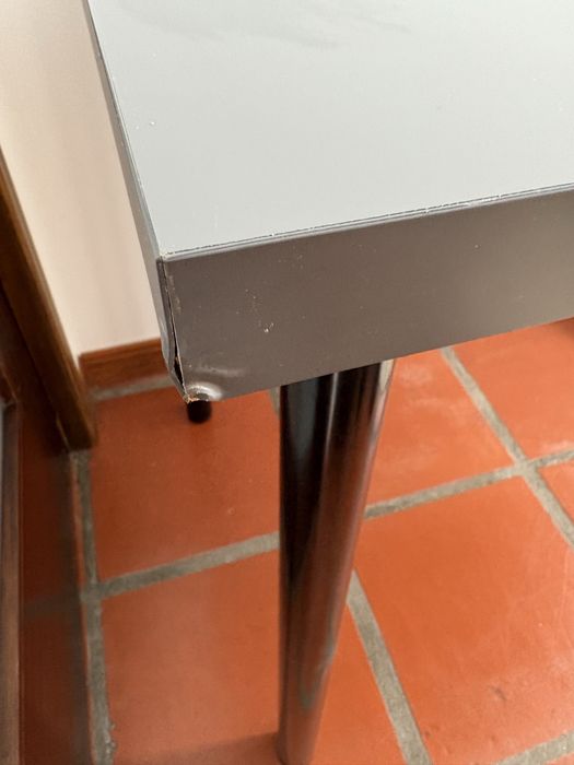 Secretária do IKEA