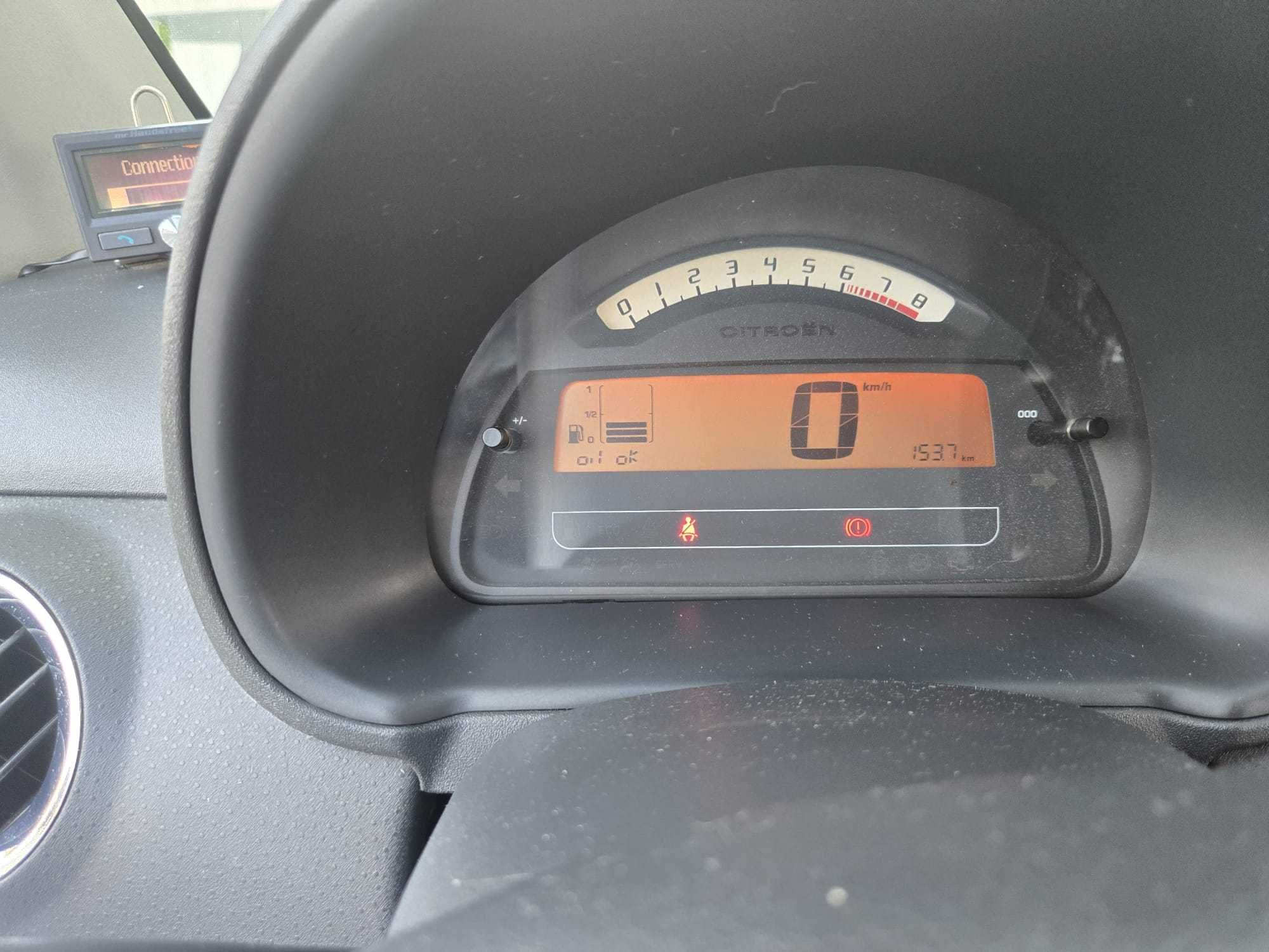 Citroën C2 ano 2008 gasolina 105.000 km