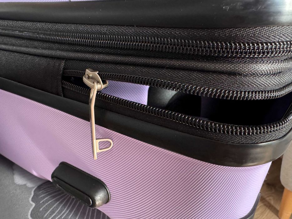 Zestaw walizka 28”-93 L+ 24”-63 L 20% powiększane PC+ABS TSA wada