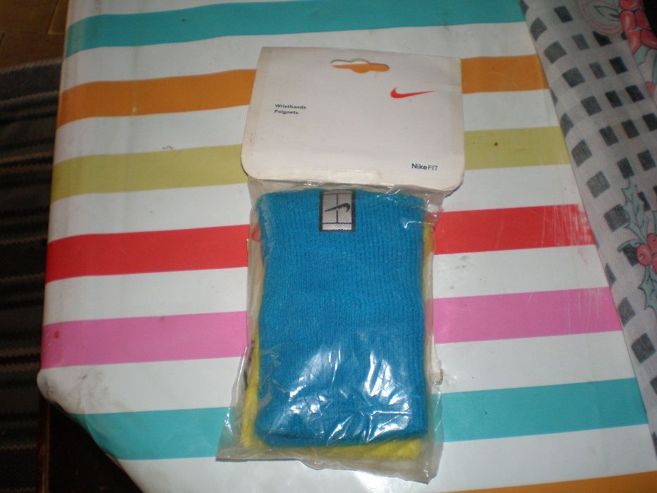 Lote 2 Punhos Nike novos