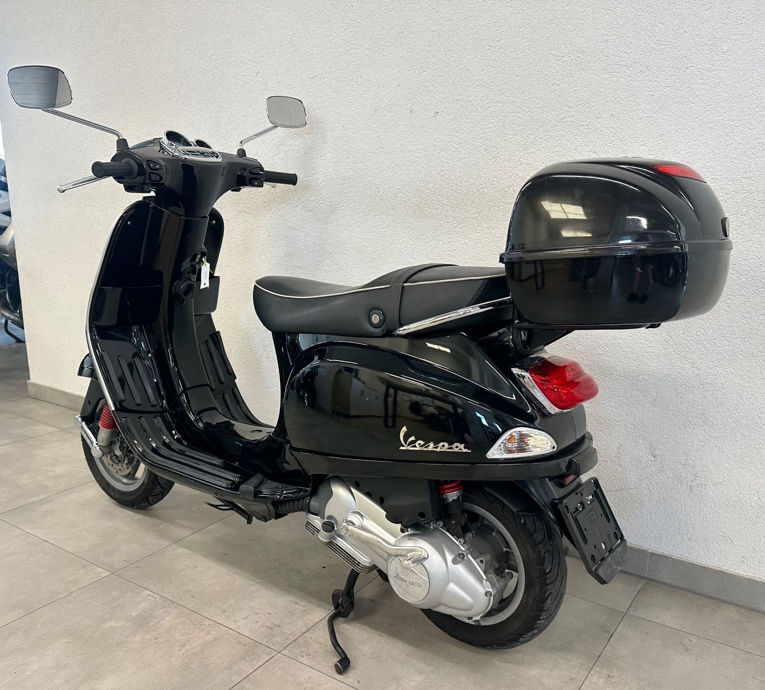 Piaggio Vespa PIAGGIO VESPA LXS 125/ F.Vat 23% / Kat.B / Kufer Centralny /