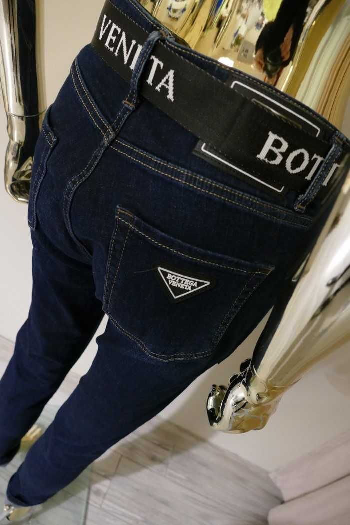 Bottega Veneta nowe jeansy z  paskiem i sznurem M-L