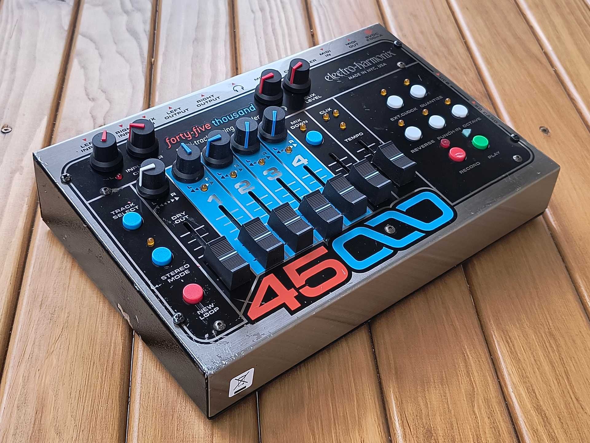 Electro-Harmonix 45000 Multi-Track Looper