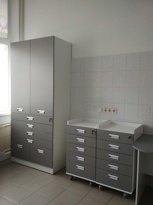 Виготовлення нестандартних офісних меблів! Ресепшн| Столи| Шафи| Тумби