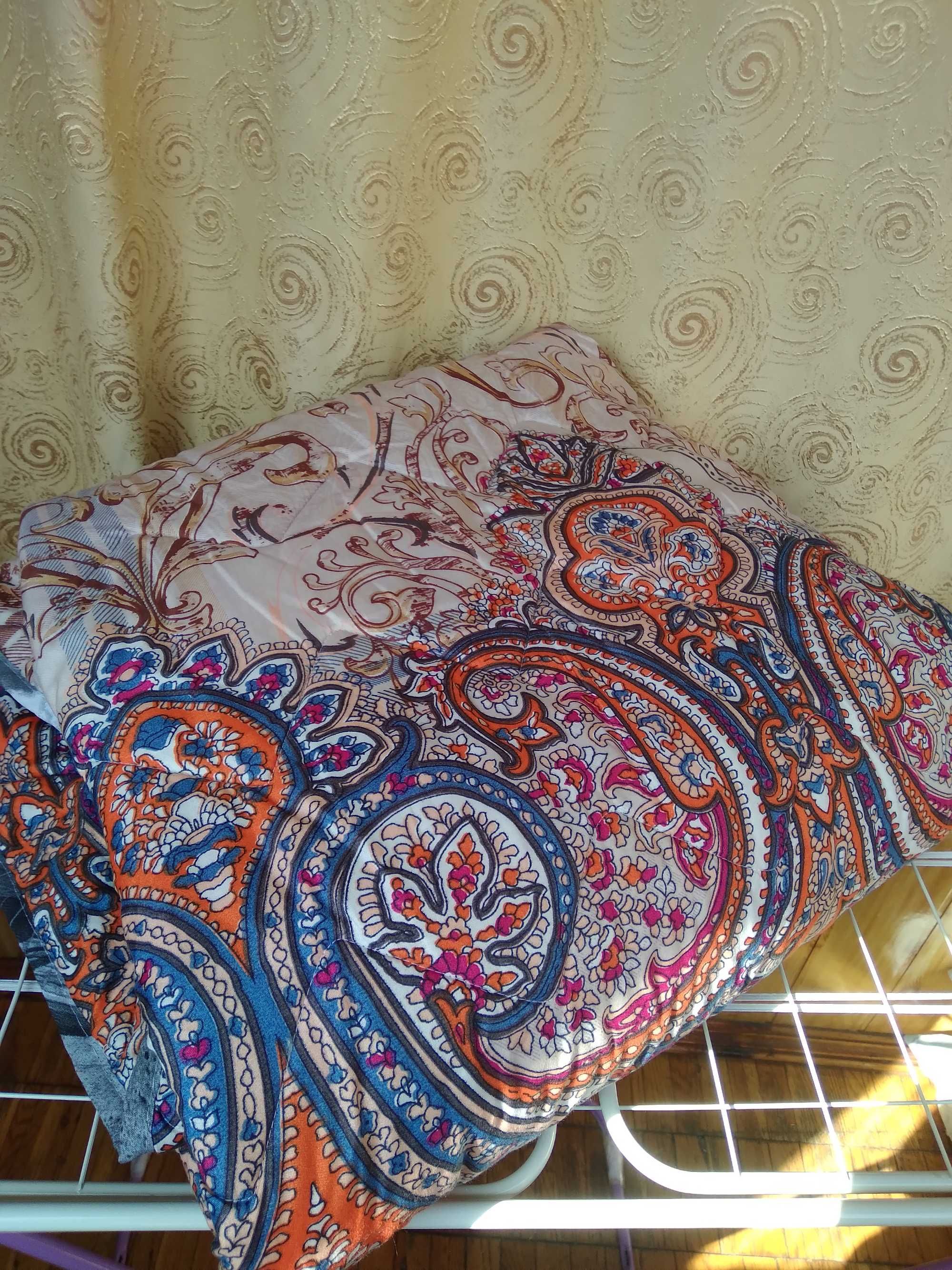 Продам ковдру 180 см на 200 см
