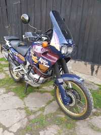 Honda Africa Twin Xrv 750