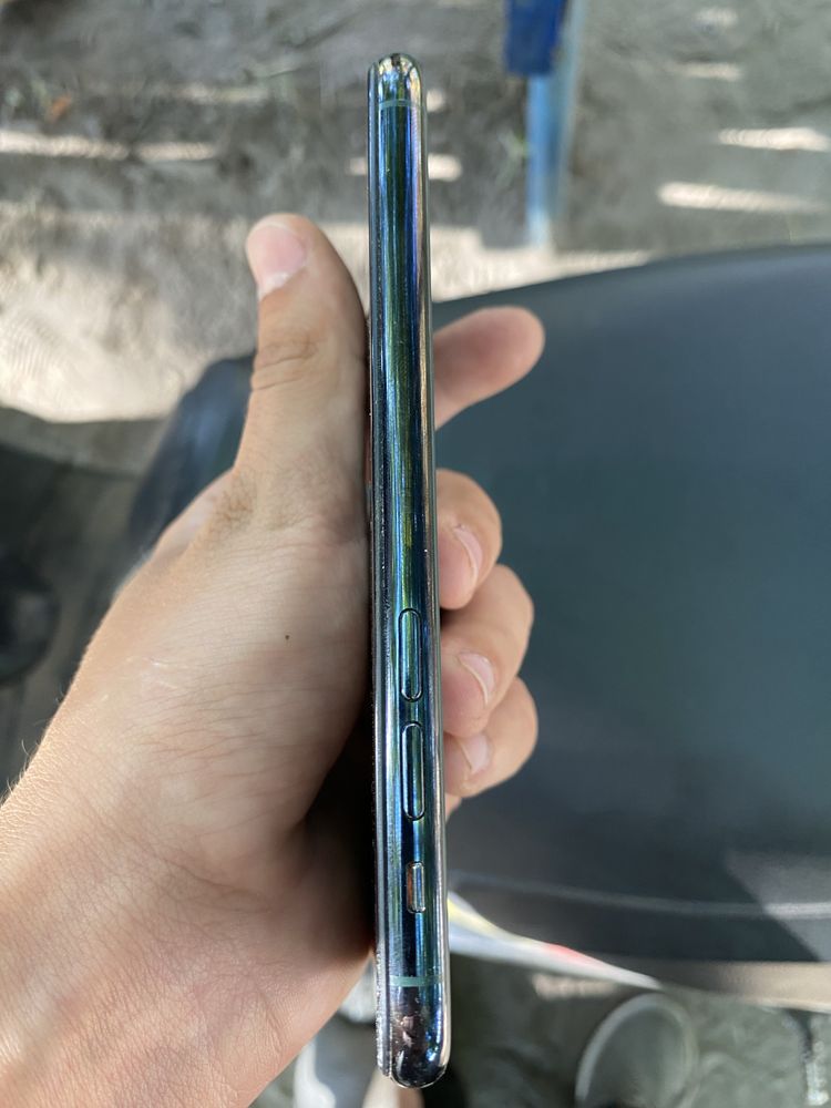 iphone 11 pro.