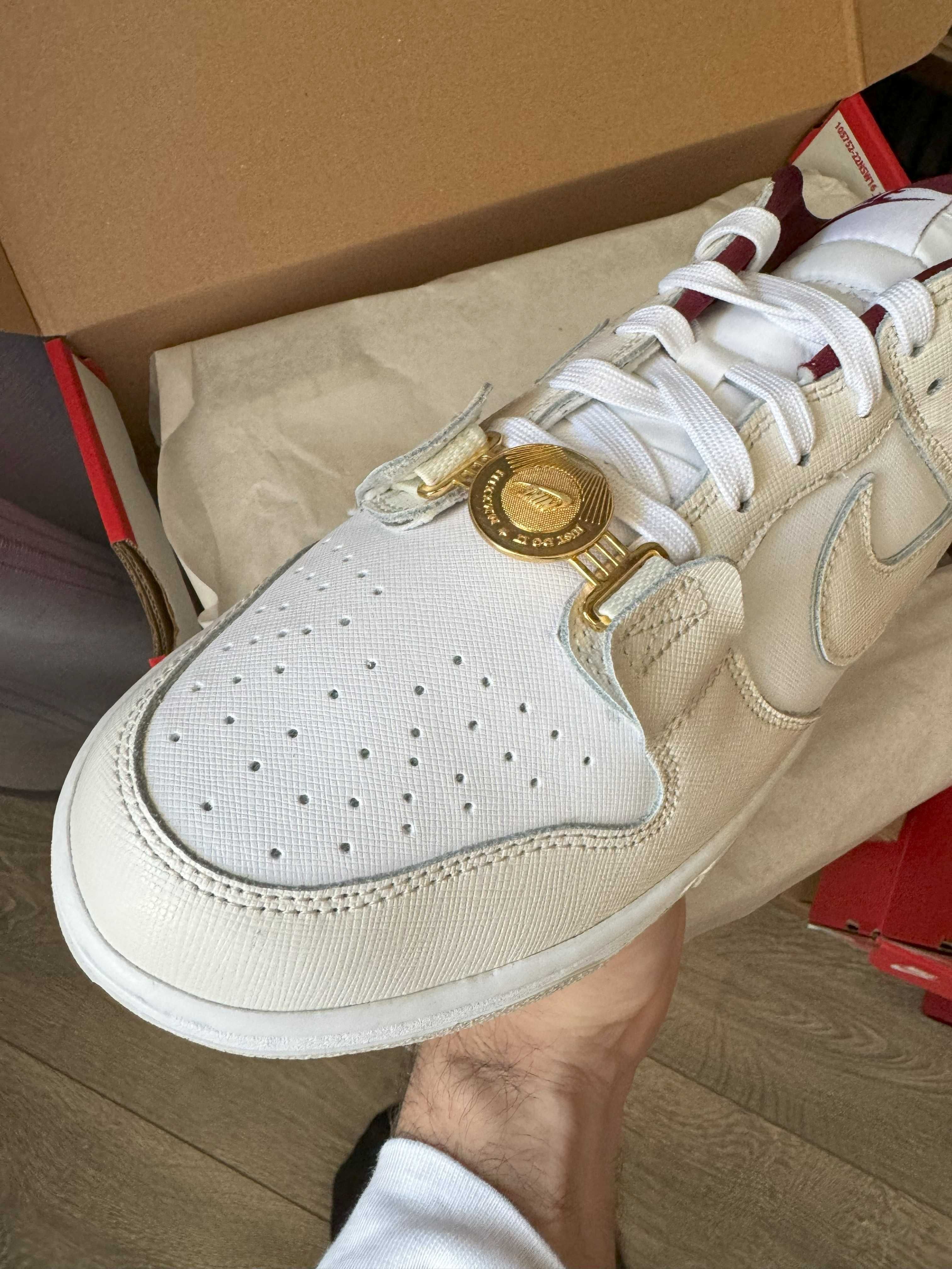Nike Dunk Low SE "Just Do It White Phantom"