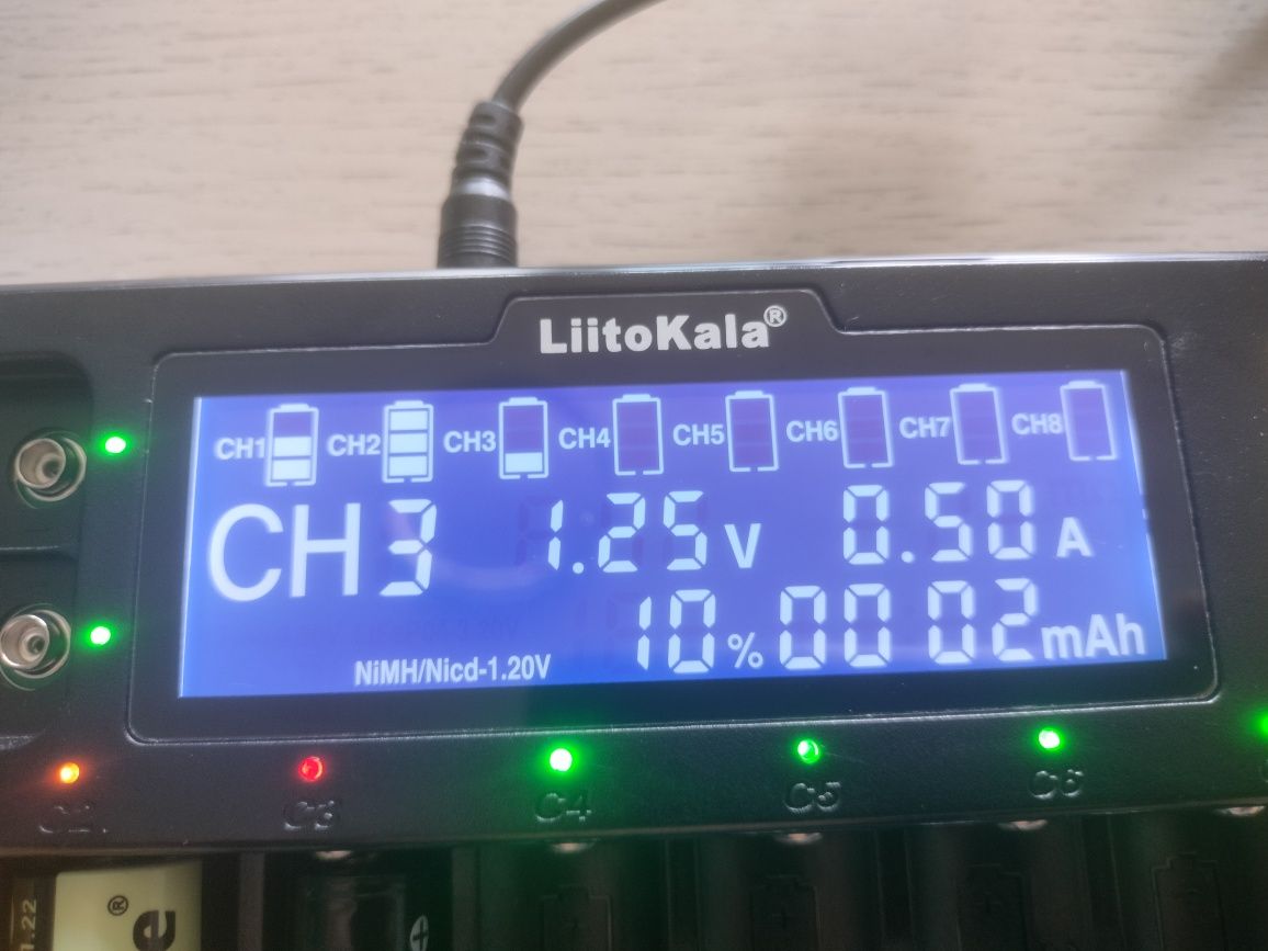 Ładowarka LiitoKala Lii S8 uniwersalna 8 portów