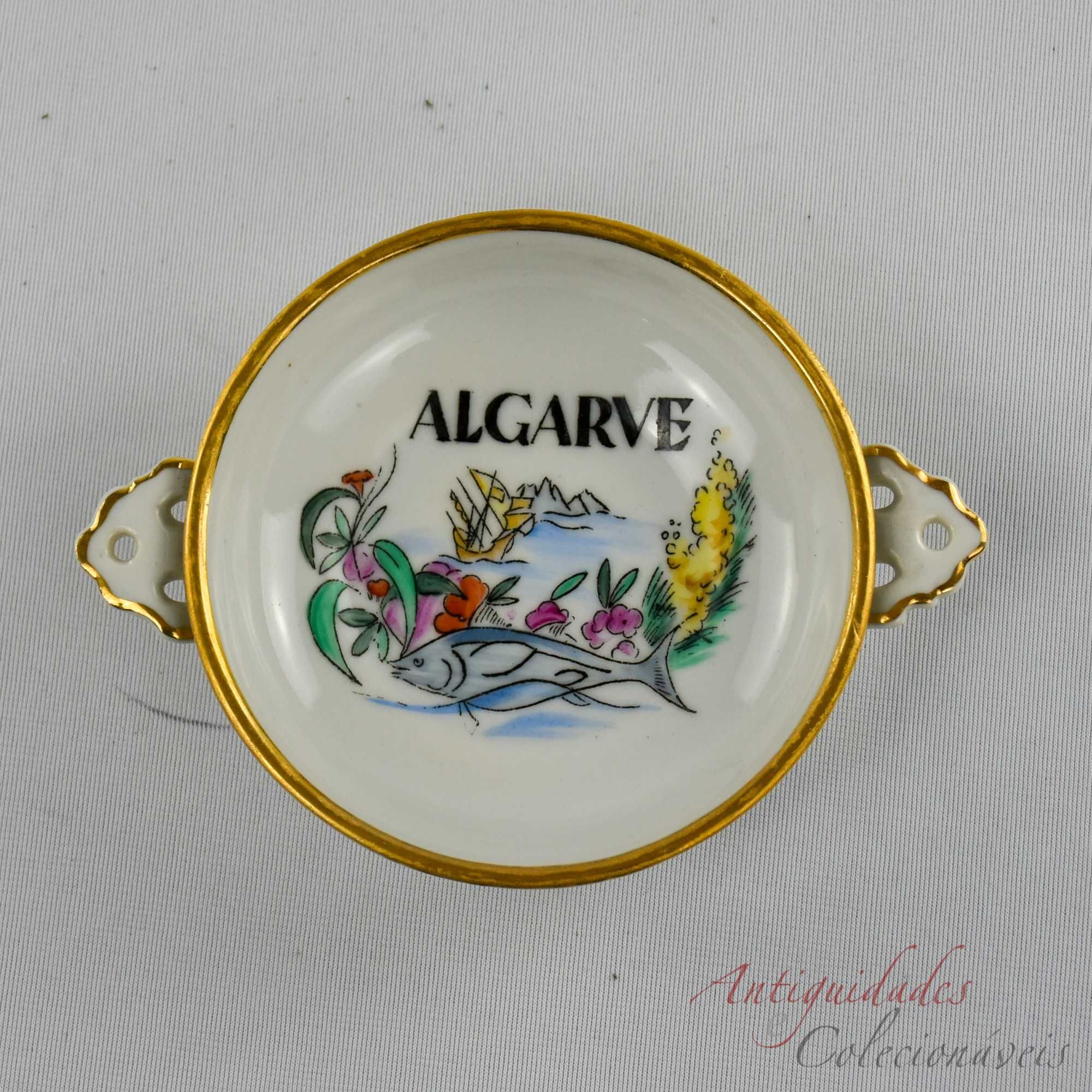 Pequena Taça com 2 pegas Porcelana Artibus alusiva ao “Algarve”