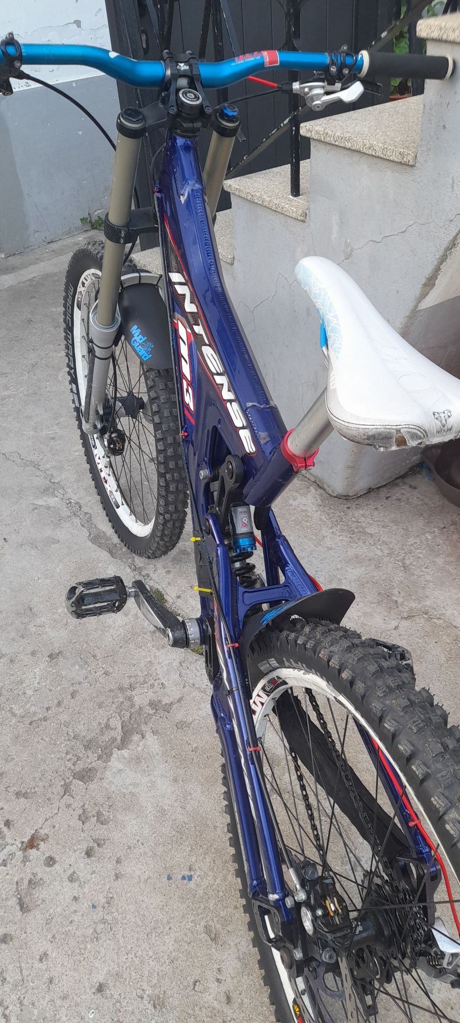 Vendo bicicleta de downhill Intense M3