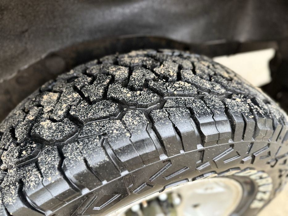 Mitsubishi L200, Левый руль, 2.5 турбо дизель, 4х4