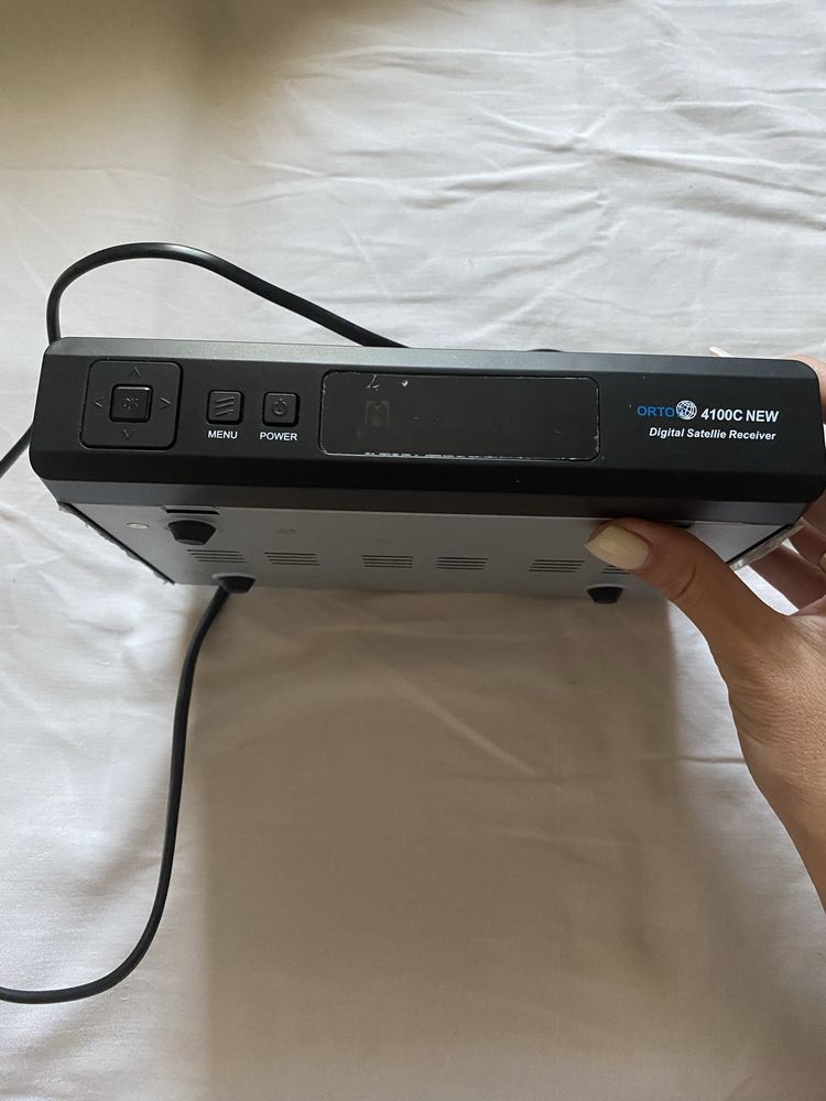 цифровий супутниковий ресивер Orton 4100C NEW