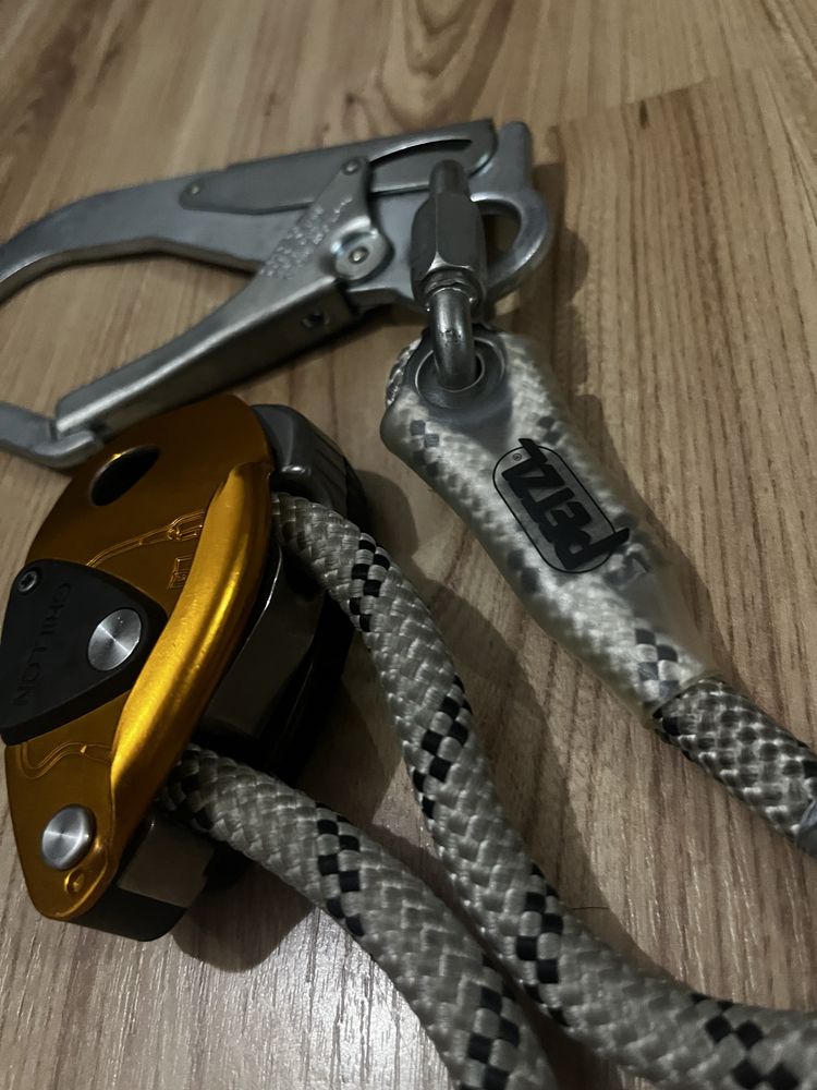 zestaw asekuracyjny petzl