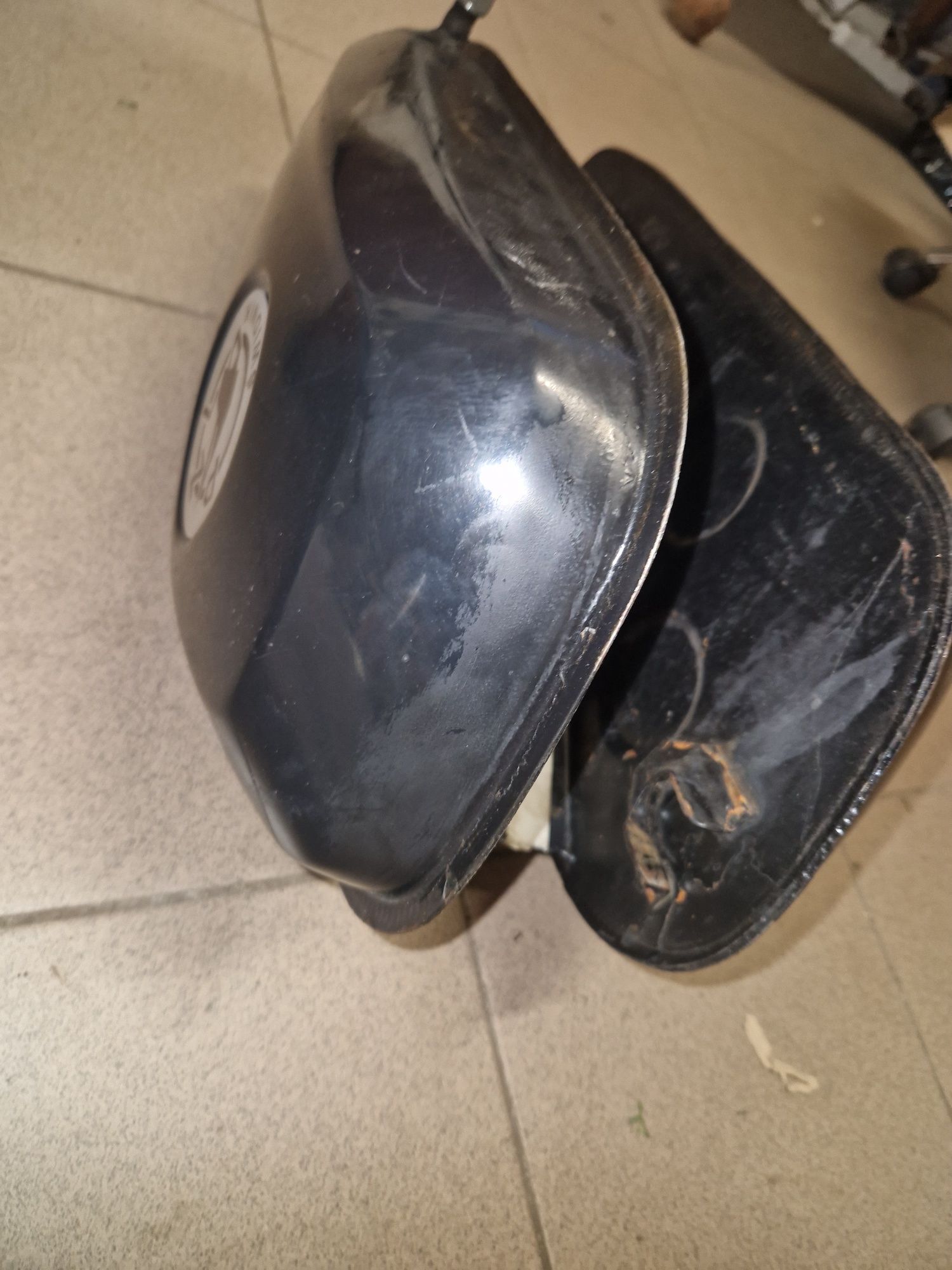 Ładny oryginal zbiornik paliwa bak wsk 125 175 b3 jednoramowa czysty