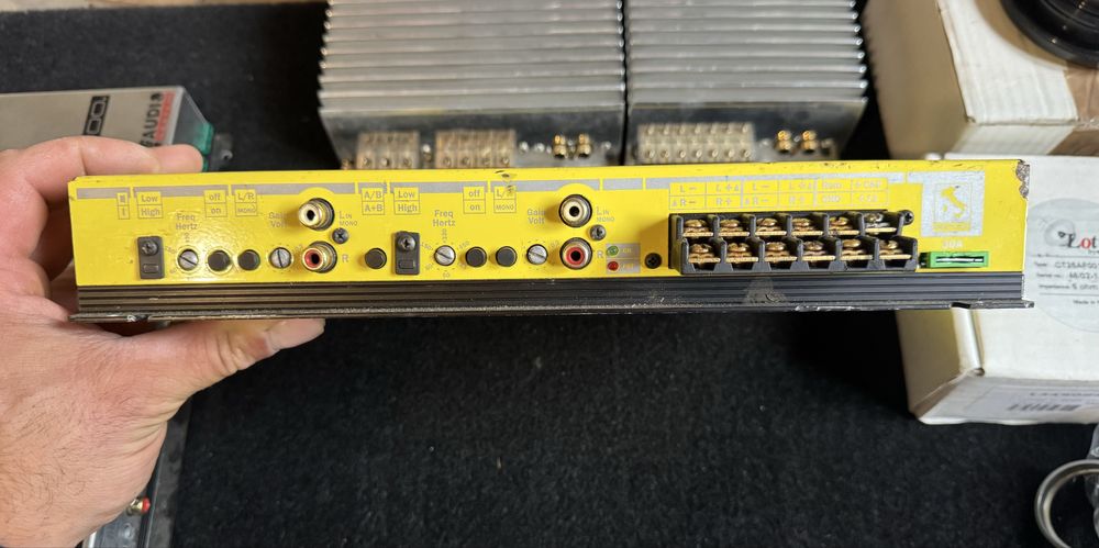 Wzmacniacz samochodowy Audio System Twister F4-240