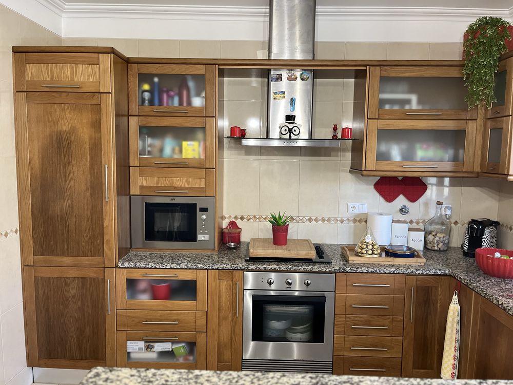 Moveis de cozinha com electrodomesticos + ilha
